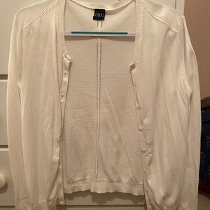 Short white GAP button up cardigan
